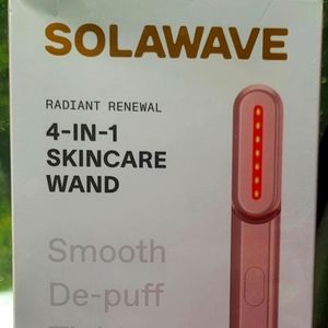 Solawave - 4-in-1 Anti-Aging Radiant Renewal Skincare Wand with Red Light!! NEW